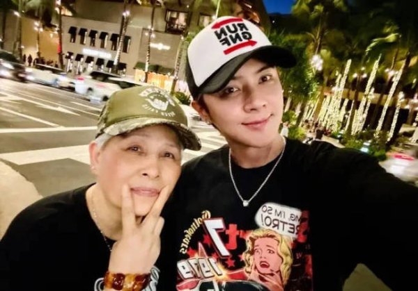 鼎冠配资 罗志祥再谈母亲患阿尔兹海默症：妈妈现在很开心